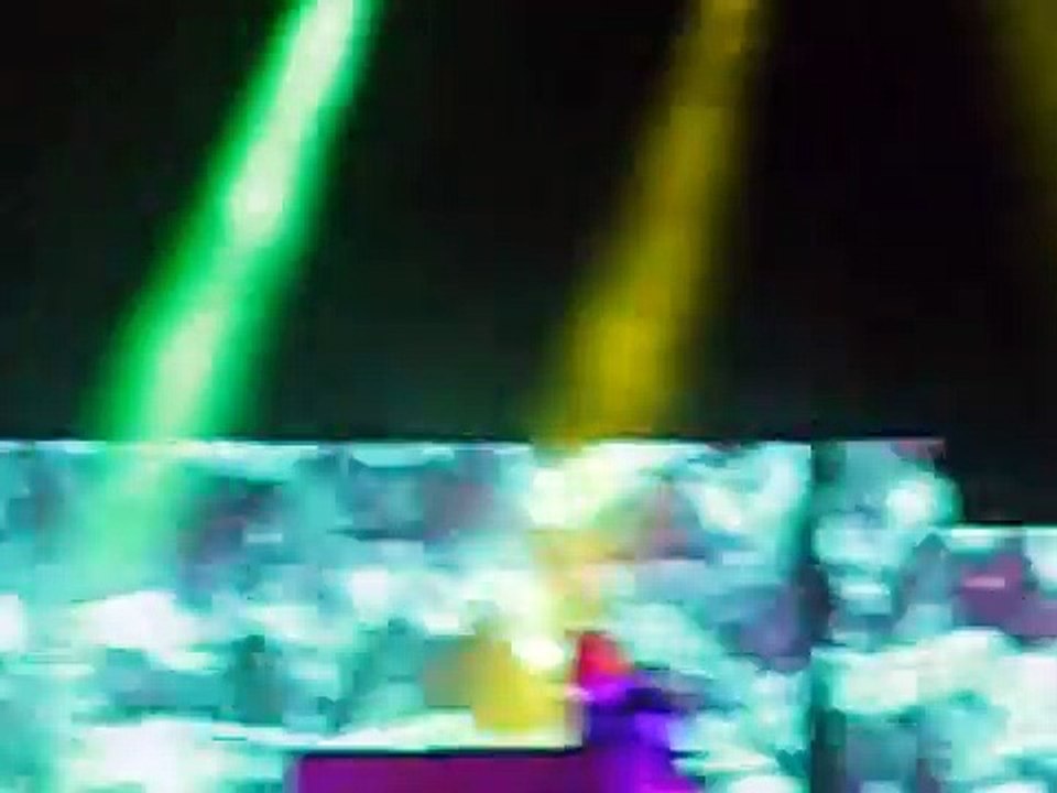 Twenty One Pilots - Stressed Out Live