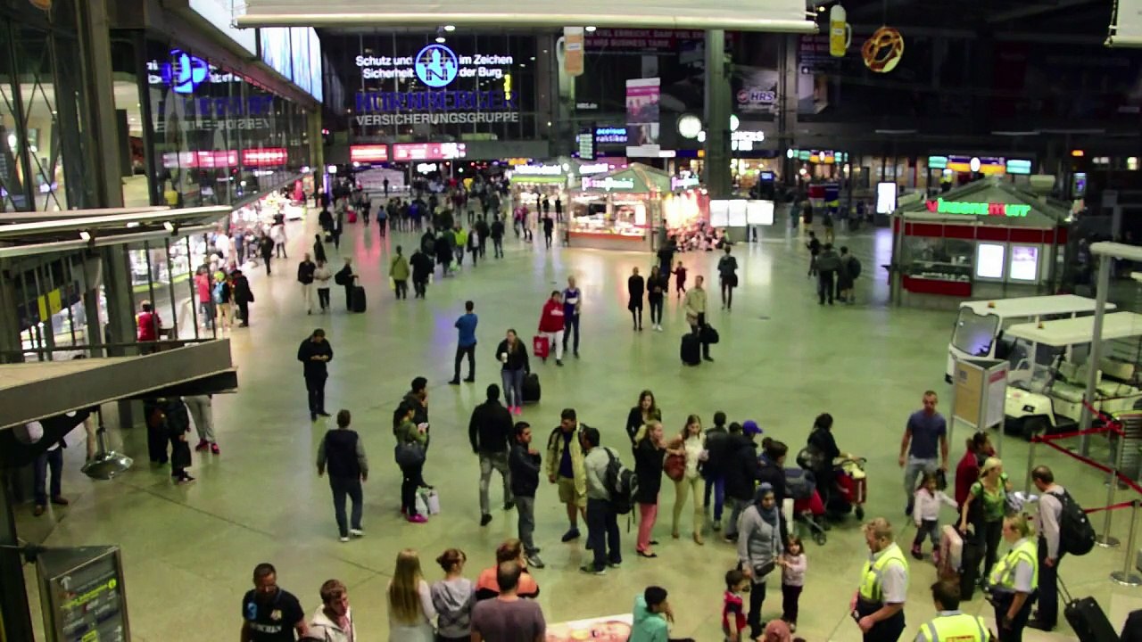 13.000 neue Flüchtlinge an einem Tag: München ruft um Hilfe