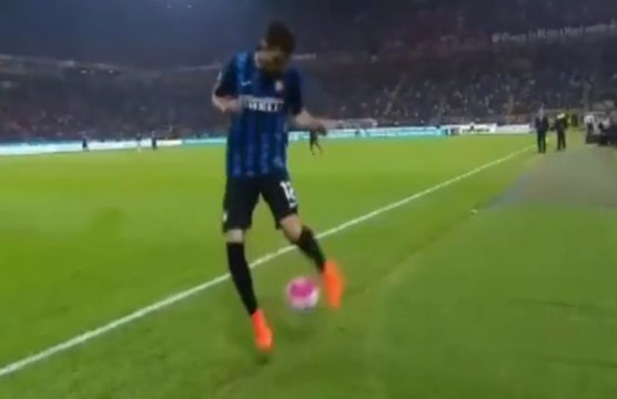 Nice skill from Alex Telles : Inter Milan-AC Milan