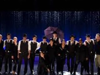 Glee: Umbrella/Singing In The Rain