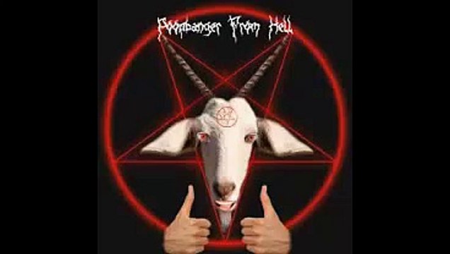 Peppa Pig Listens to MC Vuk Vuk's Festa Junina