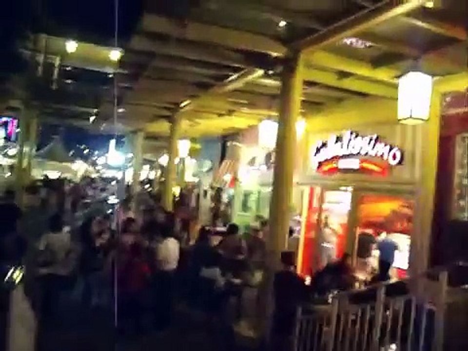 MARKET MARKET MALL, Serendra and Bonifacio high street - Cafes, bars and restaurants, Philippines