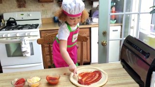 How to make a pizza!