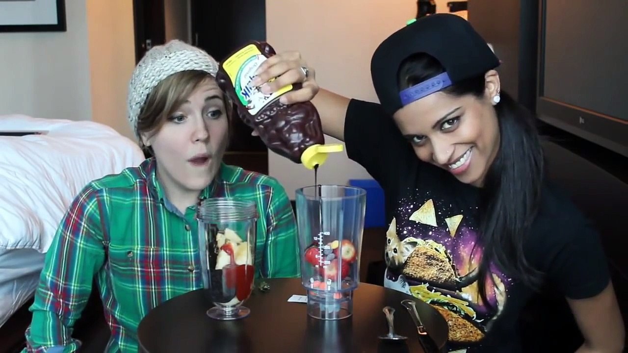 Smoothie Challenge (ft. Hannah Hart)