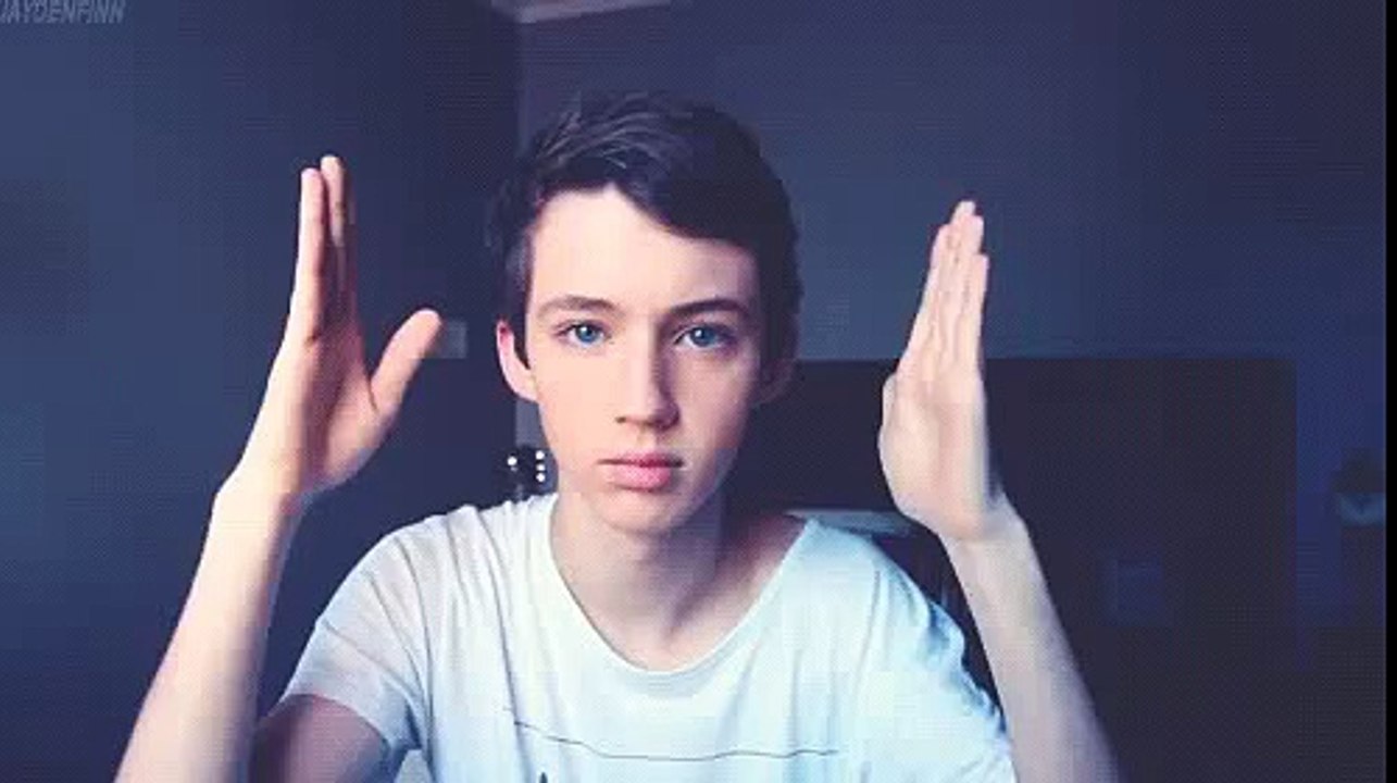 Troye Sivan Is Simply Cute :)