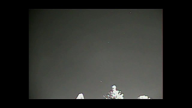 TRIANGLE UFO Goes Through Maneuvers
