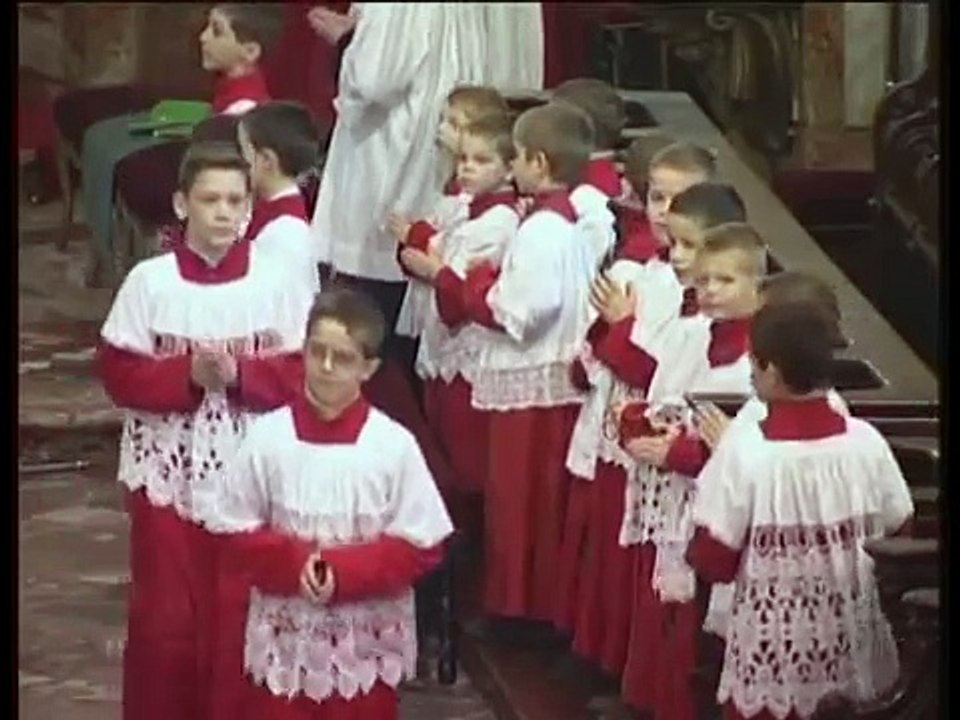 Tridentine Mass a Saint - Nicolas du Chardonnet part 1