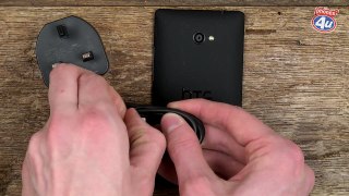 How To Charge Your HTC 8X - Phones 4u