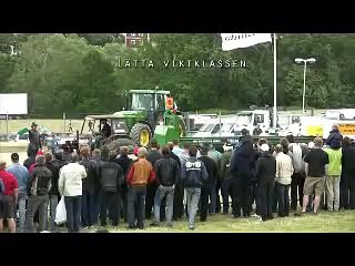 Tractor pulling Ford 5000
