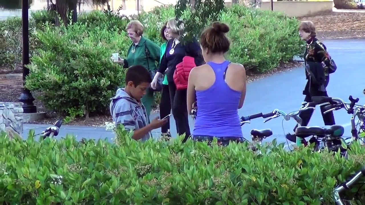 12 Year Olds Kissing College  Girls Prank