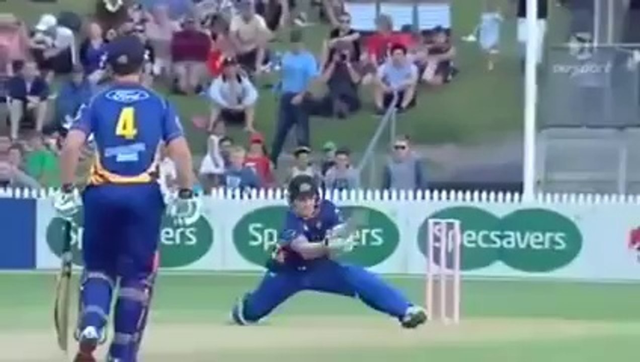 Brendon McCullum's Scoop for Six