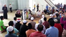 Warga Amerika memeluk Islam selepas 2 minggu di Malaysia - Majlis di Masjid Tuanku Mizan, Putrajaya