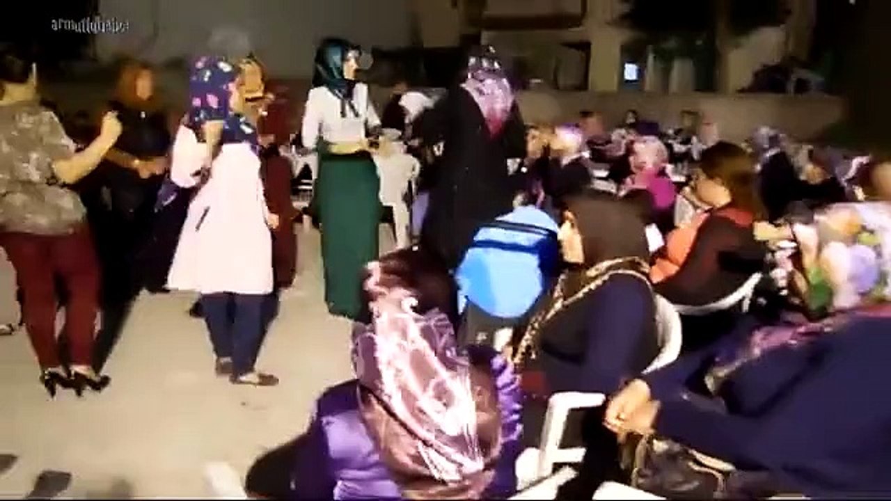 ABDULKADİR VE ABDÜLKERİM"İN KINA GECESİ BAYANLAR OYUN NİKON