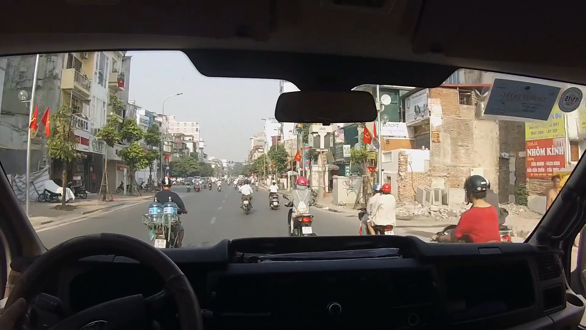 ⁣Travelling Vietnam