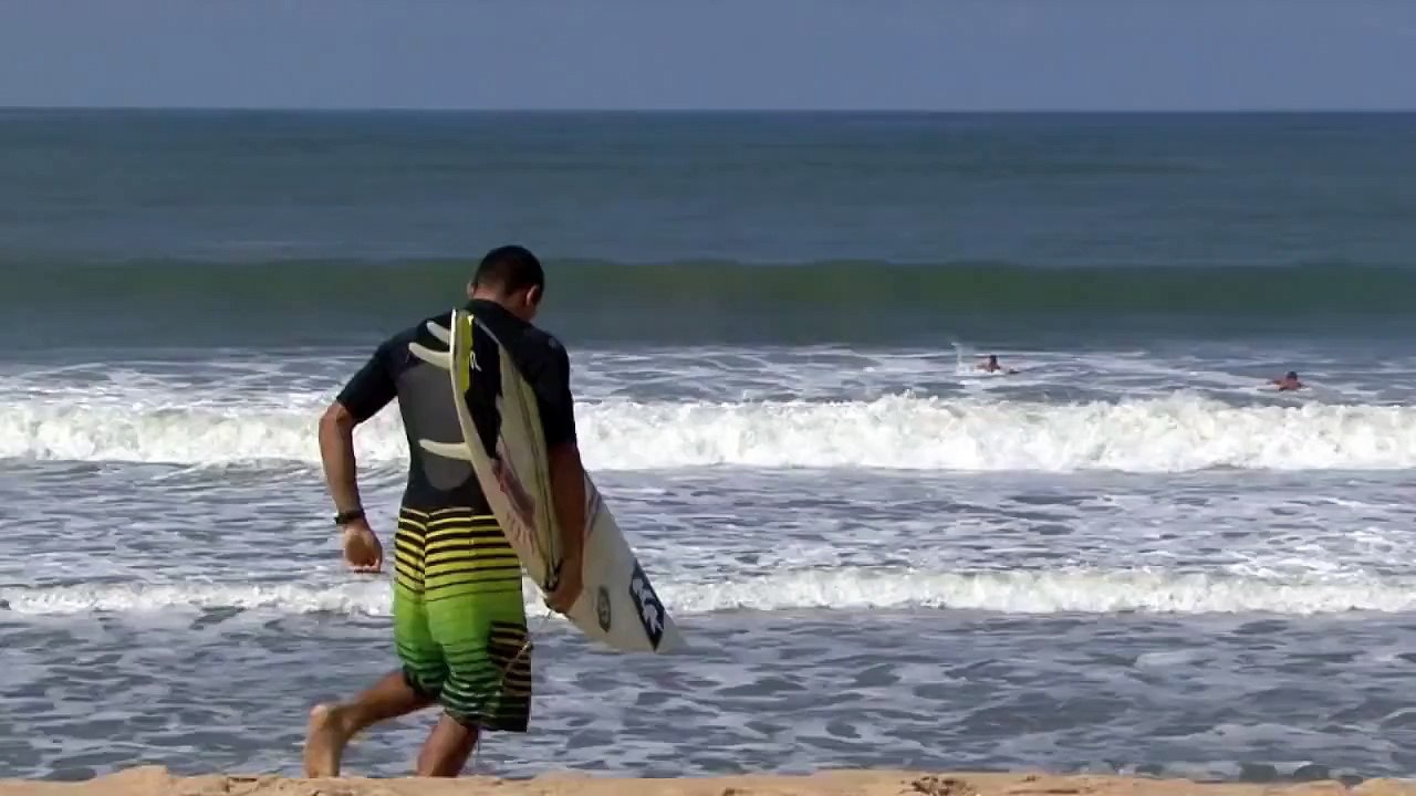 brazil - Ubatuba -  surf