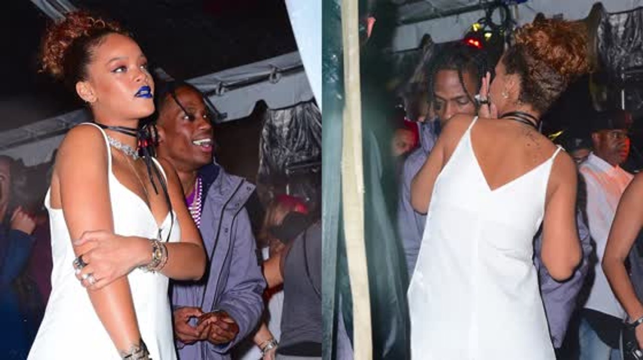 Rihanna und Travis Scott kommen sich bei der Roc Nation Block Party näher