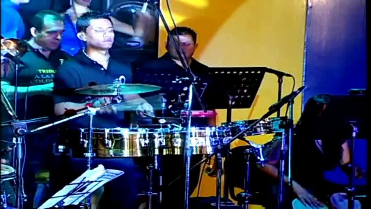 Alberto Barros & Arnold Moreno - De Punta a Punta (en vivo) HD