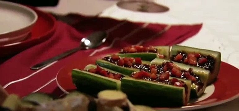 Etentje bij Tinco thuis met Nenet en zijn ouders [Full Episode]