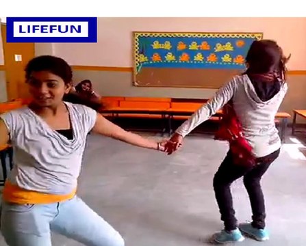College Main Larkion Ka Dance || New 2015