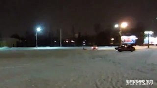 Fun in Snow - Autounfall/ ident de voiture / incidente d'auto