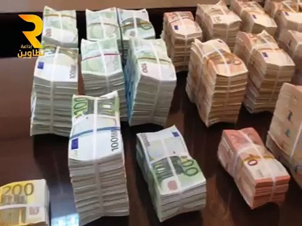 إحباط عملية تهريب لعملة صعبة وذهب نحو القطر الليبي بقيمة 5 مليارات.