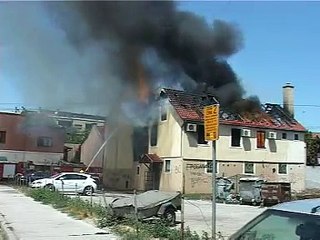 Sombor Restoran Renesansa pozar 20 07 2012 4,5min1