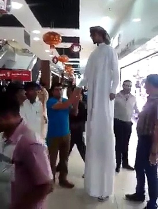 Dunya Ka Sub Se Lamba Admi Video Must Watch