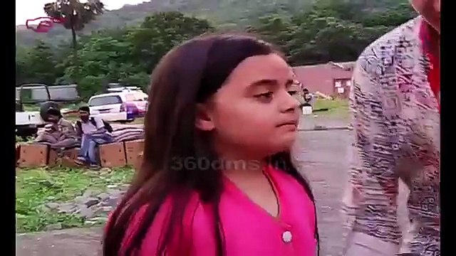 Yeh Hai Mohabbatein- Li'll Ruhi Calls Aadi A USELESS BROTHER! Cute Chemistry - Onlocation