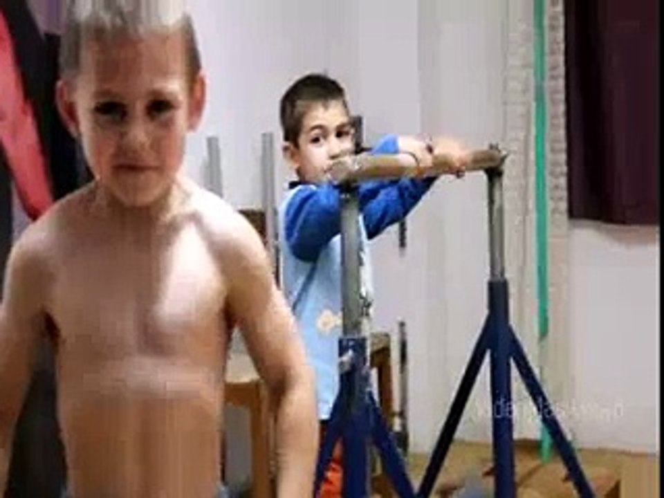 5 Year Kids Have 6 Pack Body