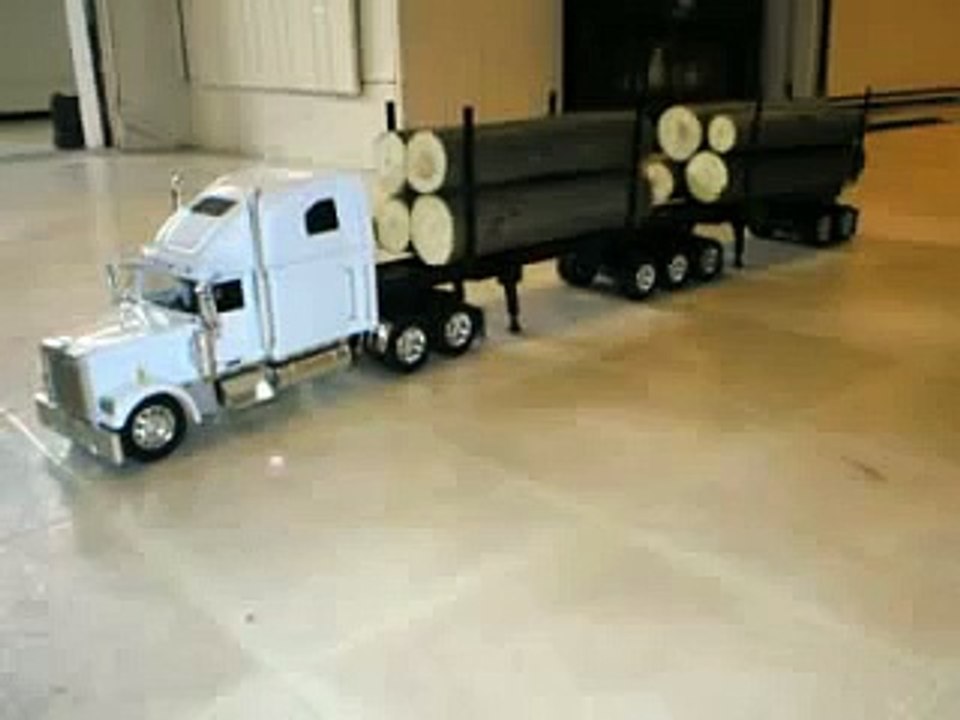 Custom 1/32 super B train logging truck log hauler