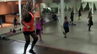 cardio kicboxing con candy