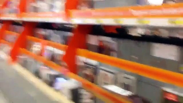 MEETING LUKE HEMMINGS AT TARGET???