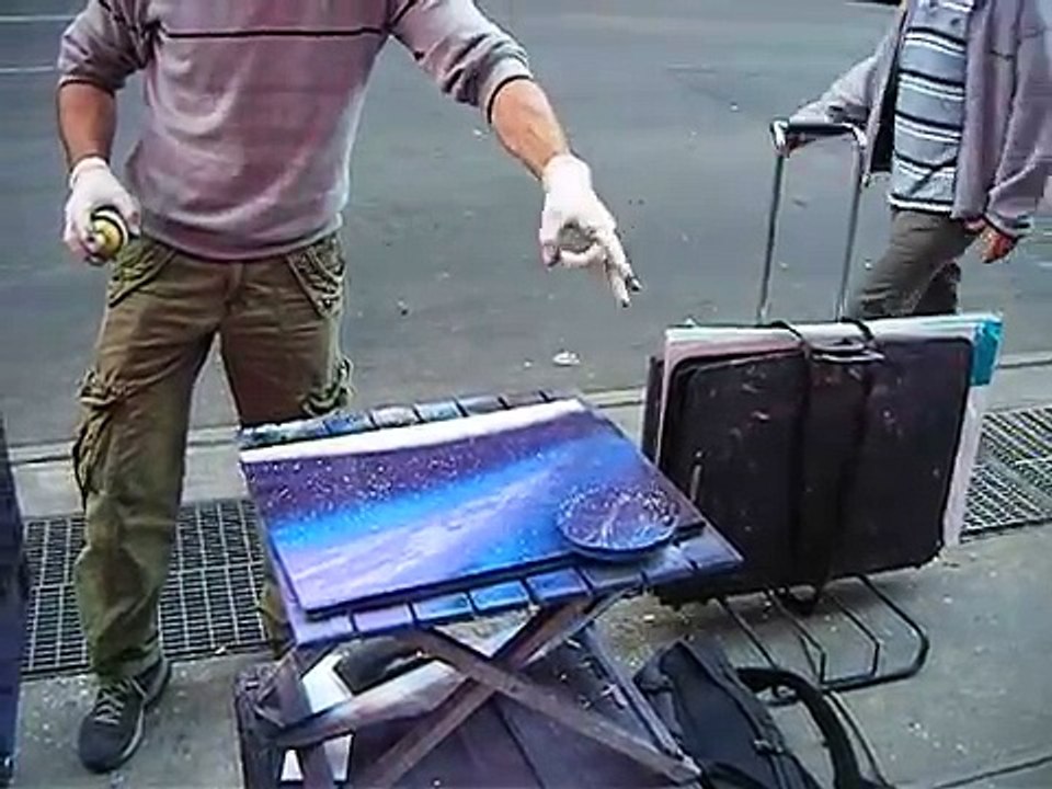 Amazing Spray Paint Art- New York Street Vendor