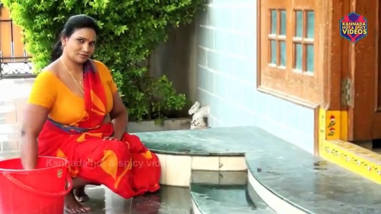 Hot Servant Romance with Owner's Son