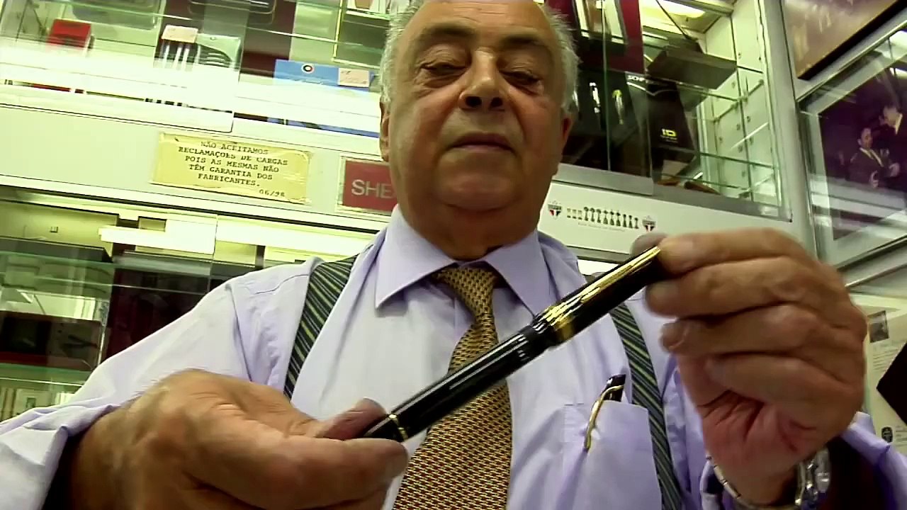 O COLECINADOR DE CANETAS