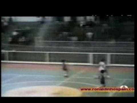 Joga Bonito - Ronaldinho Kid