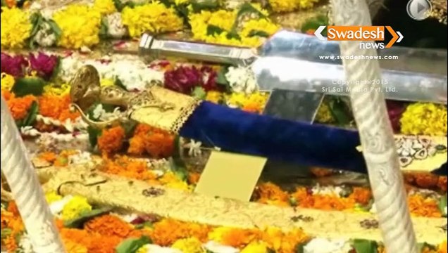 Display of 'Pavitar historic things' on First Parkash of Sri Guru Granth Sahib Ji in Darbar Sahib