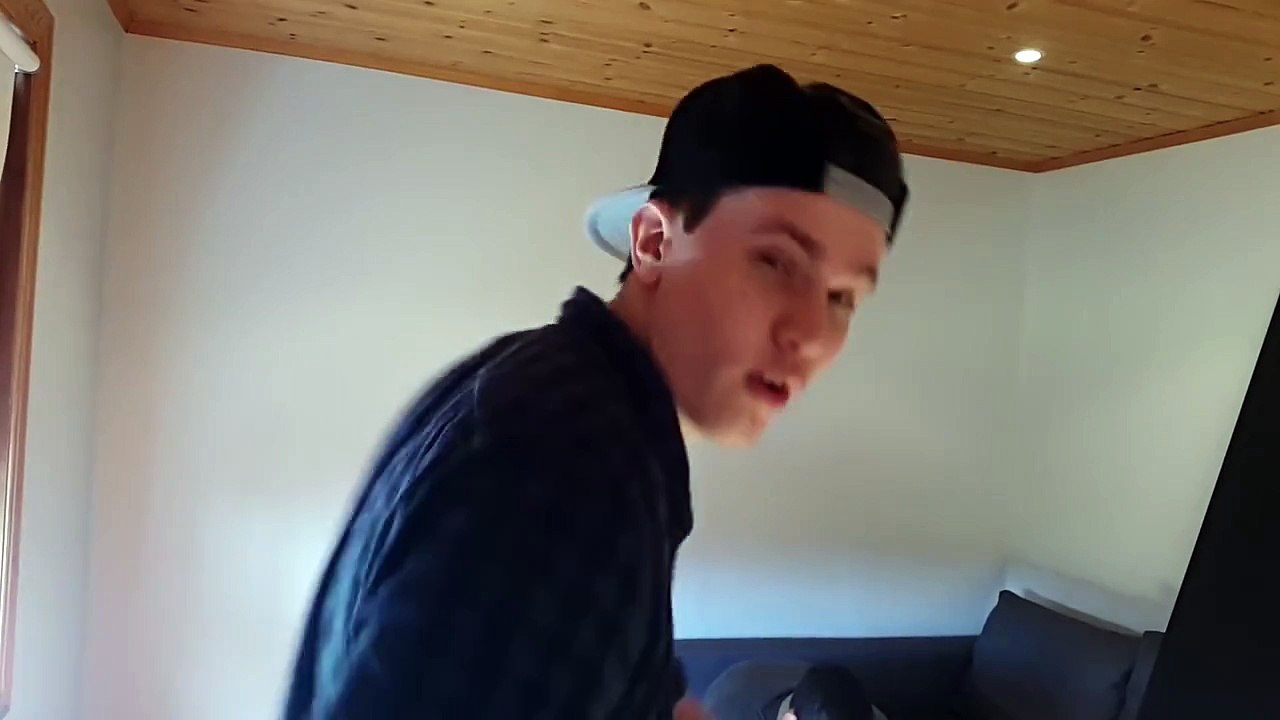 Espion-::-Unboxing-::-Monterer-Skrivepult-med
