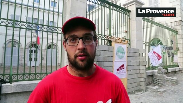 Loups : le nouveau coup de gueule des agriculteurs des Alpes