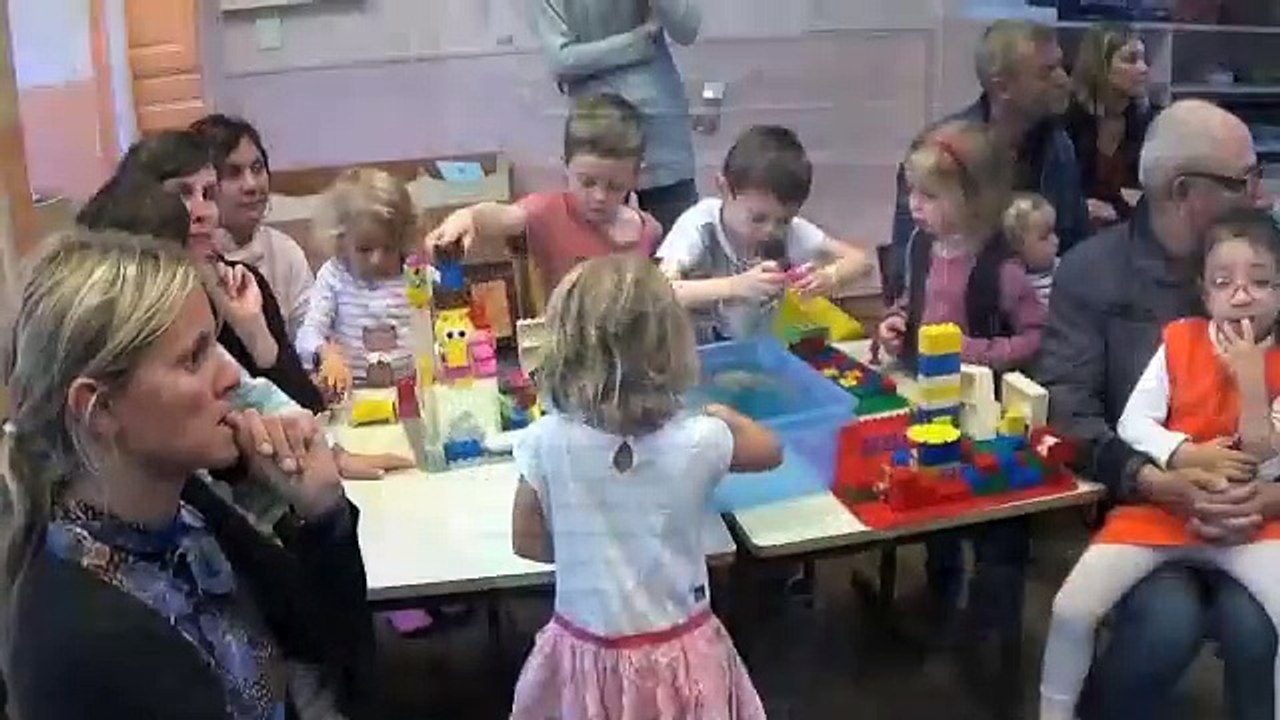 Sit in de parents de l'école de la rue de Paris à Auxerre