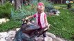 ✔ Кукла и Ярослава на Прогулке в Парке на озере - A Baby Alive Doll goes for a walk in the park ✔