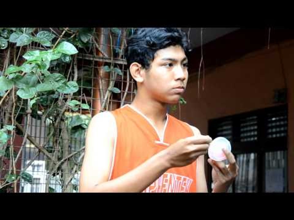 MAKAN GILA (STUDENTS EAT THIS PUDING TOO)