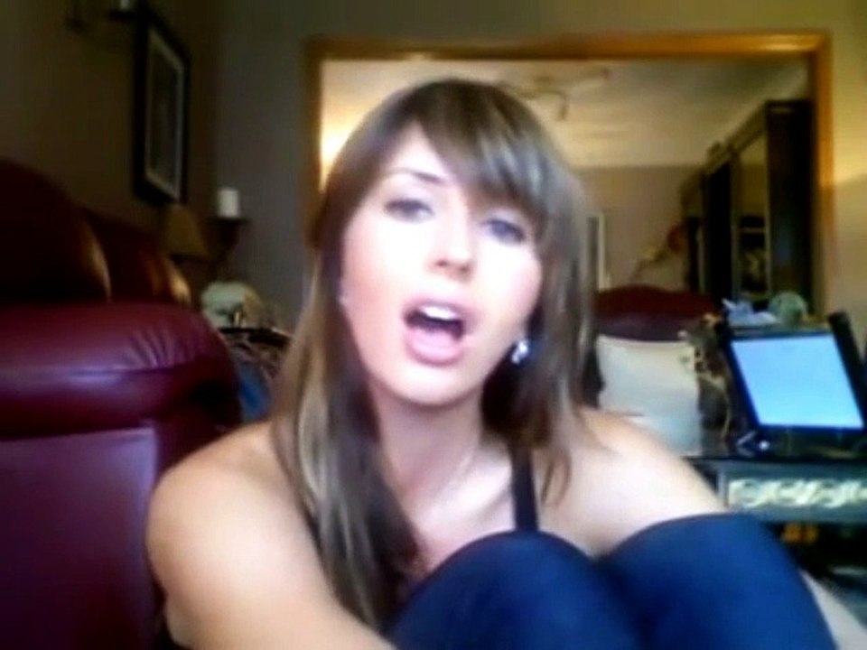 Foreign chic singing hindi song