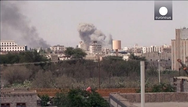 Aircraft pound Sanaa as coalition forces close in on Yemeni capital