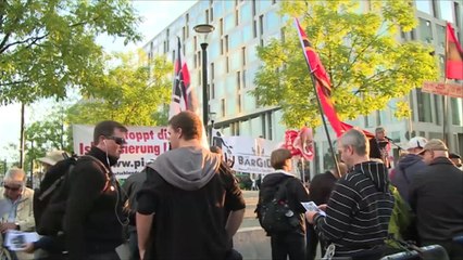 فعاليات لمعادي ومناصري اللاجئين السوريين بألمانيا