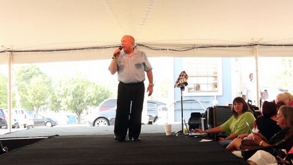 Danny McCorkle sings 'What A Wonderful Life' Elvis Week 2015