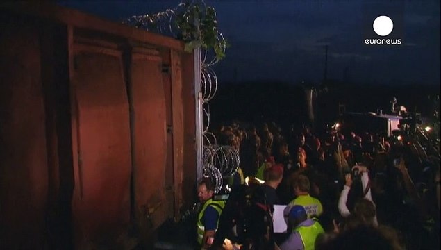 Угорщина прирівняла нелегальних мігрантів до злочинців