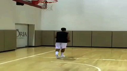 Cenk Akyol'dan sıradışı basket!