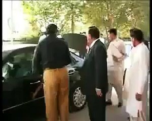 Hahahah Ye Dusra Dhamaka Hua And Paint Khul Gaya(Pakistanclub)