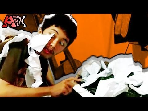 Gila Dengan Kertas-Kertas